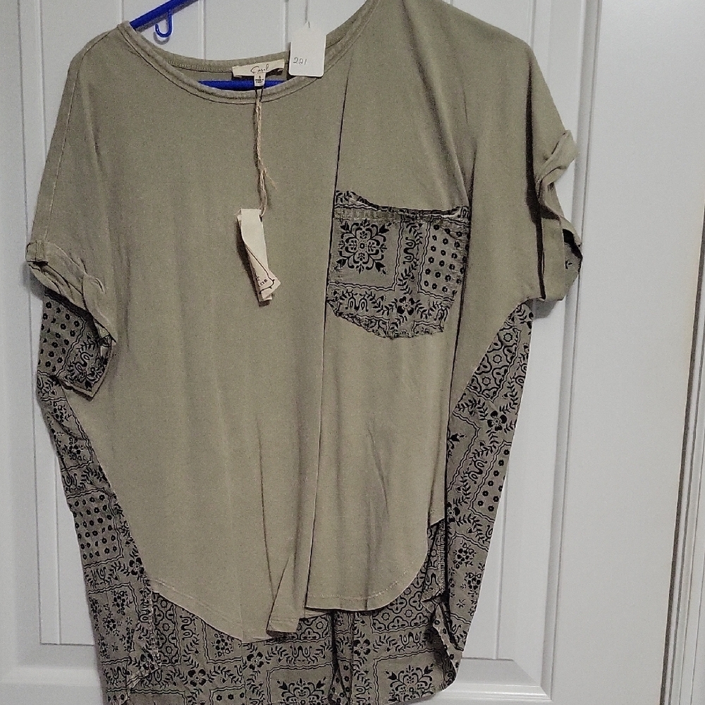 Easel Green Asymmetrical Relaxed Tee